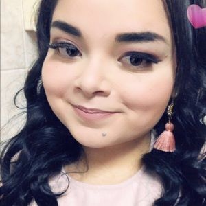 Meet your Posher, Janet